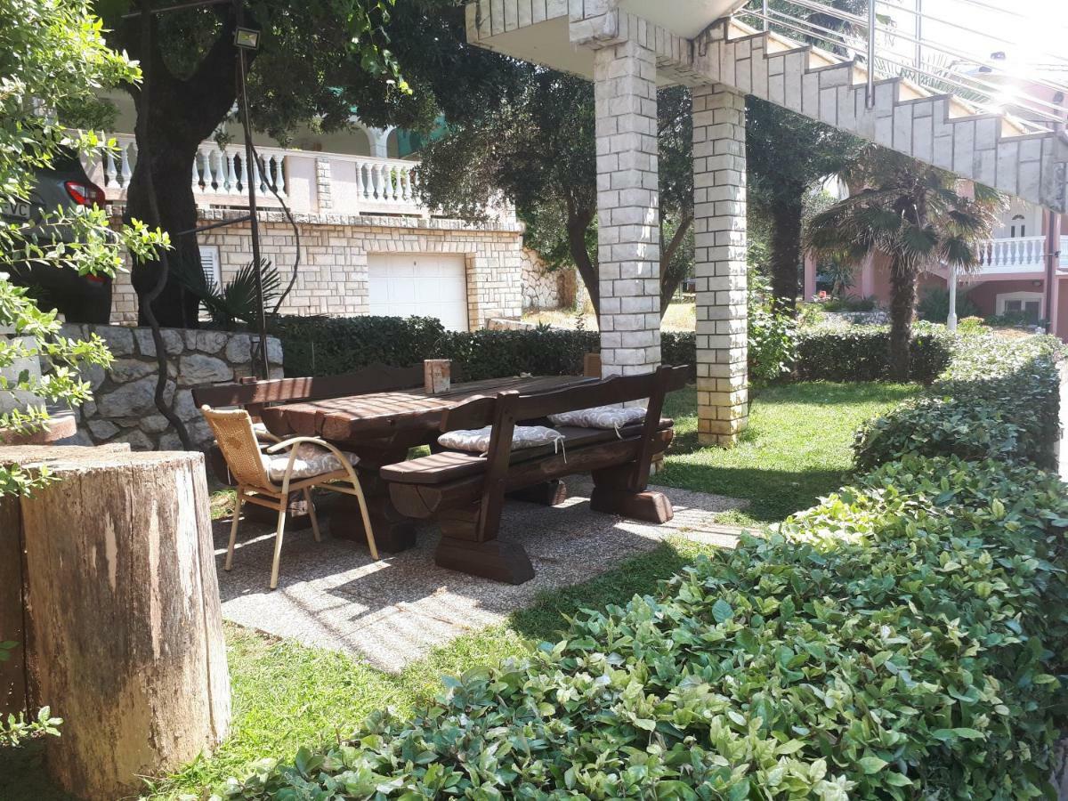 Lidija Apartment Lopar